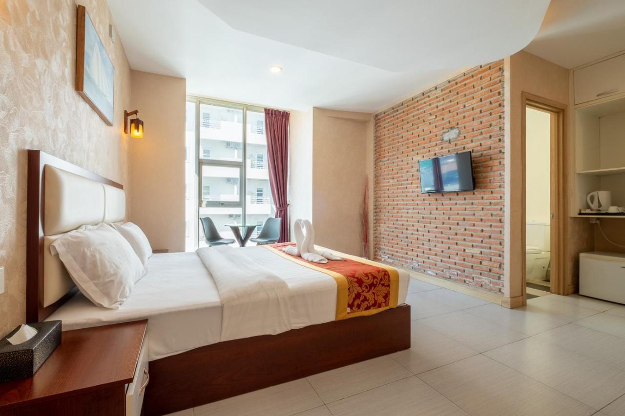 Colina Sky Hotel Phnom Penh Exterior photo